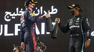 De nederlander, gestart vanaf de derde max verstappen domineerde, maar viel uit. Lewis Hamilton V Max Verstappen Is A Beautiful Embodiment Of Formula 1 S Generational Warfare Eurosport