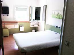Book today for great savings. Chambre Double Picture Of Ibis Budget Courbevoie Paris La Defense 1 Tripadvisor