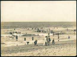 Vista Al Mar Con Banistas En La Orilla Marzo De 1907 Mar Del Plata Viaje En El Tiempo Fotos Antiguas