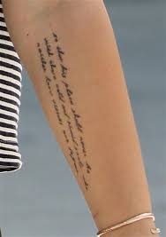 Miley Cyrus Gets A Heart Tattoo Amid Break Up Rumors Celebrity Tattoos Tattoos Tattoo Quotes