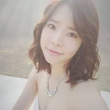 Snsd Sunny Posed For A Pretty Selfie K Idols