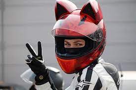 And celty the headless rider are going crazy over this extraordinary and attractive motorcycle cat helmet! Nitrinos Neko Motorcycle Helmet