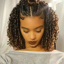 Synthetic braiding hair is the ideal starting point for a head full of stylish, vibrant braids. Curly Curls And Fleeky Babies Thalimae Penteados Com Tranca Penteado Cabelo Curto Cacheado Cabelo