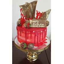 In this cake decorating tutorial, i demonstrate how to create the trending chocolate feathered / brushed shard effect and how to. Water Color Buttercream Chocolate Shards And Edible Glass All In One Cake Picture Of Bakery Delights Leicester Tripadvisor