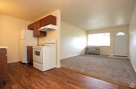 If you need a bit more space to get comfortable, we also offer two bedroom, two bathroom apartments for rent. Apartments For Rent For Less Than 500 In Wichita Ks Forrent Com