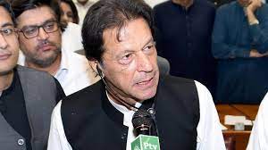 Pakistan's prime minister (and former cricket star) imran khan shared his five tips for success for the national team on twitter: Imran Khan Sworn In As Pakistan Prime Minister Bbc News