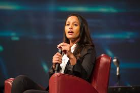 Rula jebreal is a foreign policy analyst, journalist, novelist, and screenwriter. Rula Jebreal A Sanremo 2020 Sui Social Scoppia La Polemica Dire It