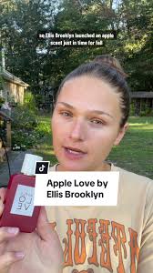 Thank you but no thank you @Ellis Brooklyn, sorry 😭 If you love apple  scents, you might really like this though! #perfumetok #perfumetiktok  #perfumerecs #perfumereviews #ellisbrooklyn #applelove