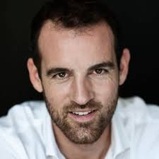 Der ehemalige fußballprofi christoph metzelder muss sich ende april vor dem düsseldorfer amtsgericht verantworten. Warum Sich Christoph Metzelder Und Jvm Wieder Trennen Kress De