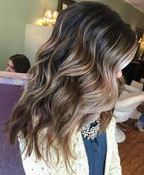 Coloring dark hair can be a hassle, let alone adding streaks! Pin On Balayage Ombre Sombre Babylights