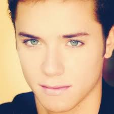 How To Befriend An Alien Boyxboy Step Twenty Go Home And Say Goodbye To Your Alien Jeremy Sumpter Jeremy Sumpter Peter Pan Jeremy