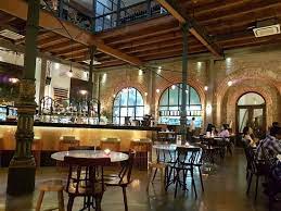 Pada bab ini kami akan memisahkan alamat email dari perusahaan bonafit terlebih dulu. Spiegel Bar Bistro Semarang Menu Prices Restaurant Reviews Tripadvisor