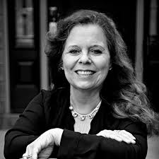 Tracy White (@tracylynncreates) • Instagram photos and videos