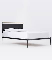 Many minimalists tend to do away with their beds entirely in replacement of other sleeping alternatives. These Minimalist Beds Will Make You Want To Sleep All Day