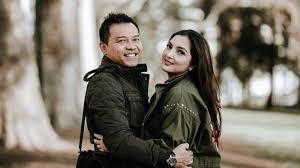 Aurel hermansyah (penyanyi, perempuan, l. Pasca Aurel Menikah Anang Hermansyah Blak Blakan Ungkap Sifat Ashanty Kelakuannya Aneh Bangka Pos