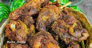 Meski sudah terkenal, namun bakso ini masih dibanderol dengan harga yang terjangkau sekira rp 20 ribuan. Mencicipi Bebek Madura Bumbunya Nikmat Bikin Ketagihan