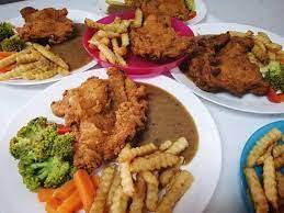 Ianya telah diubah suai mengikut citarasa orang kita dan sehingga kini, ianya telah menjadi kegemaran kita semua. Resepi Fried Chicken Chop Paling Mudah Iluminasi