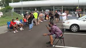 How old do you have to be to register a car in nj? Reopening Nj Wayne Mvc Licensing Center Closed After Worker Tests Positive For Covid 19 Abc7 New York
