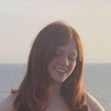 Lisa Cahoon's Instagram, Twitter & Facebook