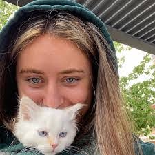 Ava Barr's Instagram, Twitter & Facebook