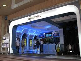 Ua cinemas（娛藝院線）今日（8 日）宣布，即日起全線結業，不少手持 ua 會員積分和現金禮券的市民都受到影響。 約一個月前從 ua 院線收購尖沙咀 k11 art house 戲院業務的 mcl 院線，原先仍可使用 ua k11 禮券，但 mcl 院線今日亦表示，不會再接受由 ua 發出的 k11 art. å¨±è‰º Wikiwand