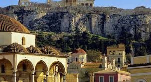 Ai turisti italiani che seguano particolari terapie e che si mettano in viaggio in questa circoscrizione consolare, si raccomanda d'informarsi previamente sulla reperibilità nel luogo di destinazione dei farmaci prescritti, necessari per la cura seguita o di farmaci analoghi, così da evitare inconvenienti in caso di furto o smarrimento. A Spasso Per Atene In Compagnia Di Un Ateniese