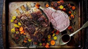 Fabian Lange Ist Koch Und Vor Allem Saucier Also Gibt S Zum Kalbskotelett Den Perfekten Rosmarin Jus Kalbskotelett Lebensmittel Essen Rezepte