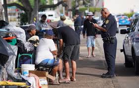 No Rest For The Homeless: Bill Would Ban Sitting Almost Anywhere On Oahu -  Honolulu Civil Beat
