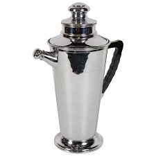 Art Deco Cocktail Shaker With Stylized Black Bakelite Handle From A Unique Collection Of Antique And Modern Barware At Https Www 1stdibs Com Furniture Dinin