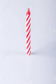 Kerzen kuchen jetzt günstig online kaufen. Geburtstag Kerze Kuchen Isoliert Auf Weissem Hintergrund Lizenzfreie Fotos Bilder Und Stock Fotografie Image 37347567