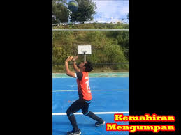 Susun atur pemain bola tampar adalah mengikut strategi pasukan yang berputar untuk melakukan servis mengikut. Kemahiran Mengumpan Bola Tampar Youtube