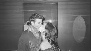 Maybe you would like to learn more about one of these? Bye Paul Wesley Phoebe Tonkin Hat Einen Neuen Ihren Bob Promiflash De