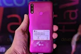LG W10 and LG W30 Hands-on: Triple ...