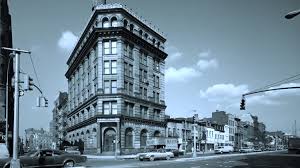 A Beautiful Film About Photographer Jay Maisel Moving Out Of His Legendary Bowery Bank Home Of 48 Years Jay Maisel Beautiful Film Photographer