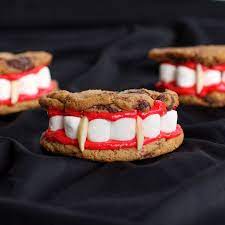 Dracula S Dentures Recipe The Girl Who Ate Everything Receta Recetas Dulces Para Halloween Dulces Halloween Recetas De Halloween