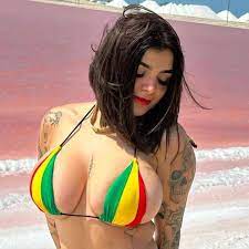 Usuarios en redes acusaron a Karely Ruiz de colgarse del movimiento LGBT+:  “Lo tuyo es marketing”