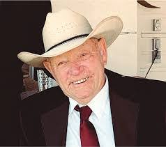 Vincent Weaver's Instagram, Twitter & Facebook