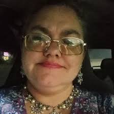 What resources are available to help a homeless woman with three small  children in Grove, Oklahoma?