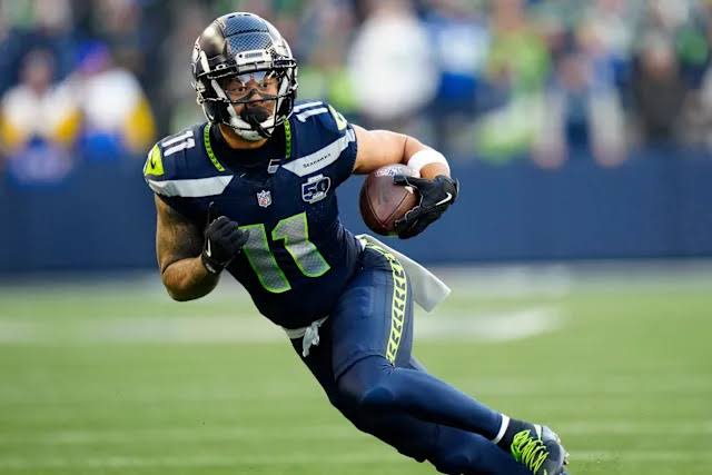 Super Bowl 2026: Jaxon Smith-Njigba is everywhere all at once. Can Patriots, Christian Gonzalez slow him down? - Yahoo Sports