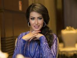 وشاركت سمية الخشاب متابعيها صورة من الجلسة عبر صفحتها الخاصة على تطبيق موقع التواصل الاجتماعي فيس بوك. Ù…ÙƒÙŠØ§Ø¬ Ø¨Ø£Ù„ÙˆØ§Ù† Ù†Ø§Ø±ÙŠØ© ÙˆÙØ³ØªØ§Ù† Ù‚ØµÙŠØ± Ø¥Ø·Ù„Ø§Ù„Ø© Ø³Ù…ÙŠØ© Ø§Ù„Ø®Ø´Ø§Ø¨ ÙÙŠ Ø¹ÙŠØ¯ Ø§ Ù…ØµØ±Ø§ÙˆÙ‰