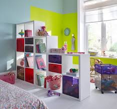 Des Boites De Rangement En Plexi Translucides Pour Ranger Sans Tout Cacher Et S Y Retrouver Facilement Idea Boite De Rangement Rangement Decoration Maison
