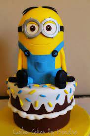 (i had a vision of a collapsed wow, now i have a yellow minion shaped cake! 10 Amazing Minion Birthday Cakes Pretty My Party Party Ideas
