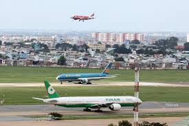 Tổng công ty quản lí bay việt nam vừa có báo cáo chi tiết hoạt động bay của sân bay quốc tế tân sơn nhất. San Bay Quá»'c Táº¿ Tan SÆ¡n Nháº¥t Phong Ban Ve