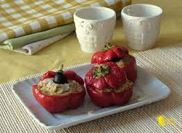 500g di peperoncini tondi 250g di tonno in olio di oliva (sgocciolato) iniziamo la preparazione pulendo i peperoncini tondi, operazione per la quale vi consigliamo. Peperoni Tondi Ripieni Ricetta Ricette Peperoni Ricette Di Cucina