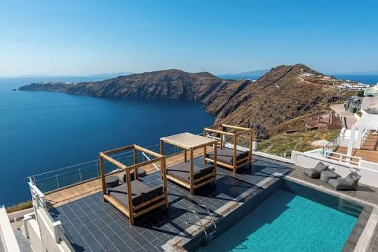 Laundry Service for Gizis Cliffside Suites | ProLaundry Santorini
