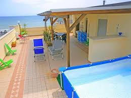 Annunci da privato a privato e di agenzie immobiliari. Casa Bella Attico Fronte Mare Con Piscina Appartamento Alba Adriatica
