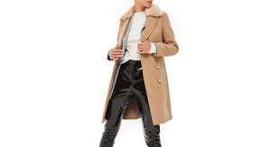 Vind fantastische aanbiedingen voor coat fur collar camel. Purchase Leith Oversize Double Breasted Coat Up To 79 Off