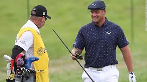 Rory mcilroy said watching bryson dechambeau's tee shots was nuts. getty images. Pga Meisterschaft Bryson Dechambeau Schnappt Den Fahrer Wahrend Der Eroffnungsrunde Nach Welt