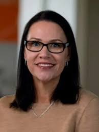 Judy Hinton's Instagram, Twitter & Facebook