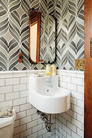 Giving depth to a surface is the challenge that often arises when choosing a wallpaper. Bad Tapete U Bahn Fliesen Badezimmerfliesen Tapete 493x740 Wallpapertip